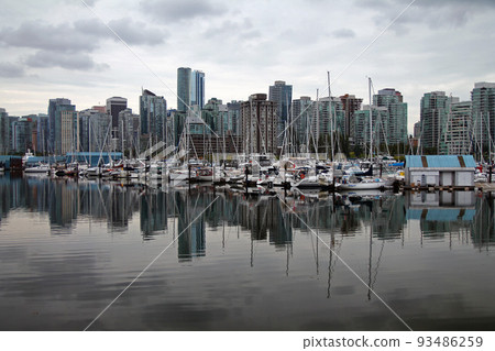 Dramatic reflections of the boats and skyscrapers of Vancouver marina Dramatic reflections of the boats and skyscrapers of Vancouver marina 93486259