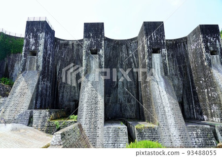 法輪池大壩（香川縣觀音寺市）拱壩重要文化財產 93488055