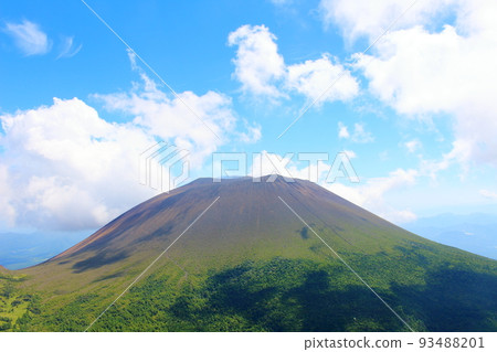 Beautiful Mount Asama: Mount Kurofu in September 93488201