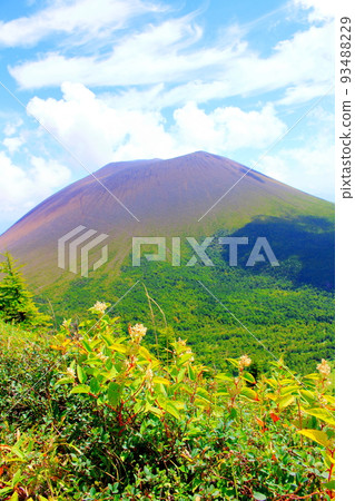 Beautiful Mount Asama: Mount Kurofu in September Beautiful Mount Asama: Mount Kurofu in September 93488229