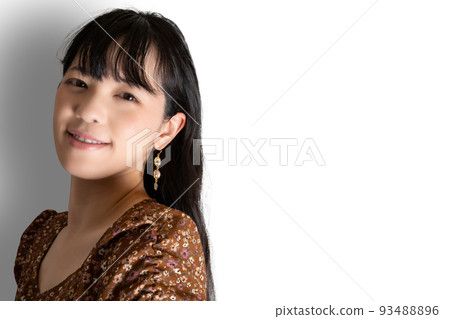 笑得無畏的女人 93488896
