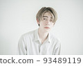 half-blond man 93489119