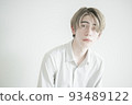 half-blond man 93489122