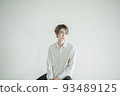 half-blond man 93489125