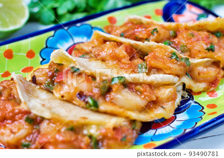 美味的墨西哥炸玉米餅 Tacos Governador 美味的墨西哥炸玉米餅 Tacos Governador 93490781