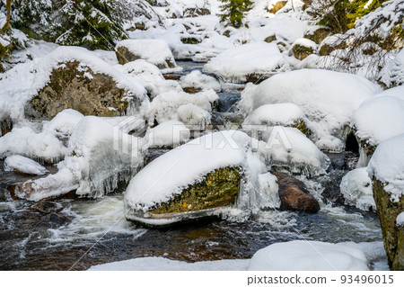 Jizera river in winter time 93496015