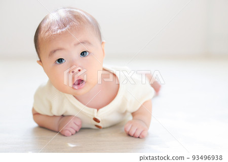 Babies that can lie down Tummy time Babies that can sit on their neck Confirmation method 3 months after birth 93496938