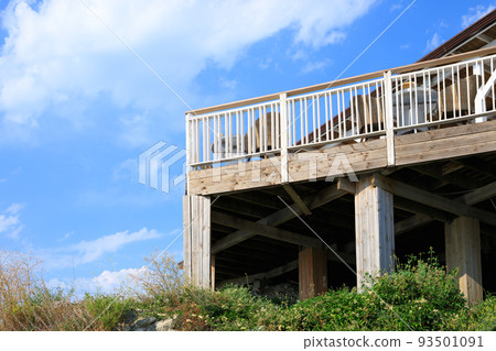Viewing platform for rest. Outdoor open cafe terrace in the mountains. 93501091