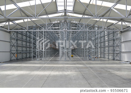 New Warehouse 93506671