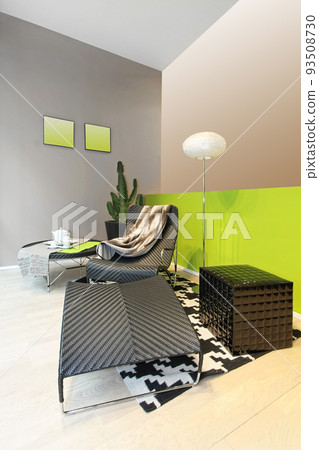 Launge 93508730