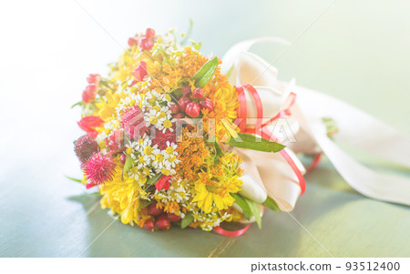 Wedding colorful floreal bouquet Wedding colorful floreal bouquet 93512400