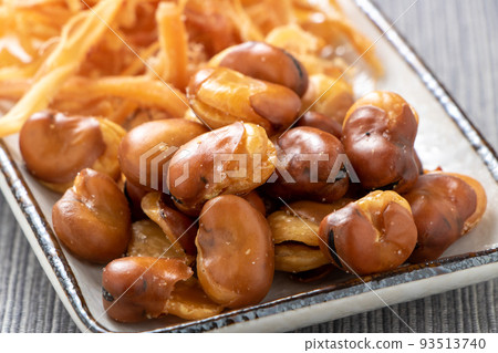 Close-up of an assortment of appetizers (squid and squid) with a focus on squid beans. Close-up of an assortment of appetizers (squid and squid) with a focus on squid beans. 93513740