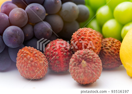 Assorted fruits Assorted fruits 93516197