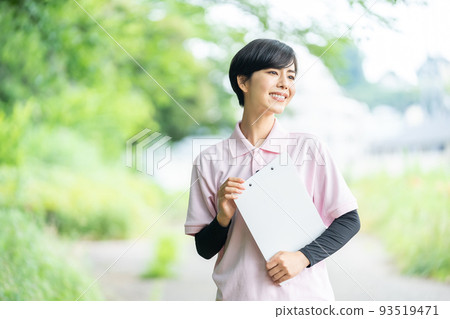 Caregiver, care image, care, nursing home, day care, special nursing home Caregiver, care image, care, nursing home, day care, special nursing home 93519471
