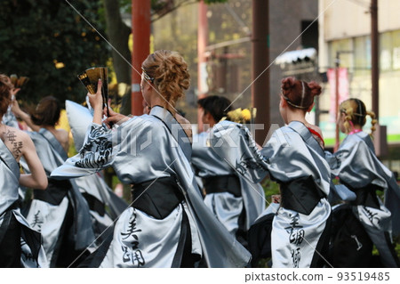 Okayama's summer festival, the main event dance of the Momotaro Festival Okayama's summer festival, the main event dance of the Momotaro Festival 93519485