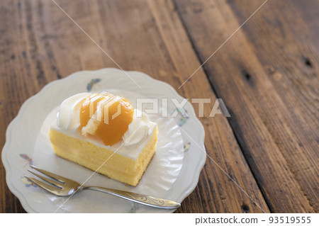 長崎當地美食“海嘯” 長崎當地美食“海嘯” 93519555