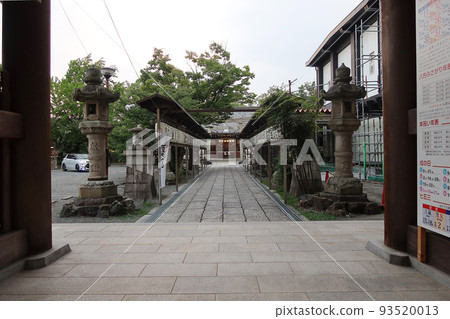 Kuwana City, Mie Prefecture Kasuga Shrine Approach Evening Ishitori Festival 1 93520013