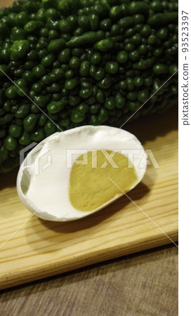 Mountain Bitter Gourd and Salted Duck Egg 93523397