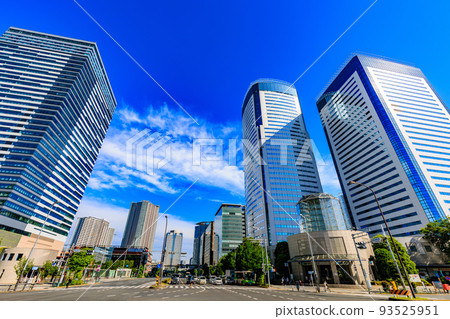 Cityscape of Toyosu, Koto Ward, Tokyo: Toyosu Center Building Annex and Toyosu Center Building Cityscape of Toyosu, Koto Ward, Tokyo: Toyosu Center Building Annex and Toyosu Center Building 93525951