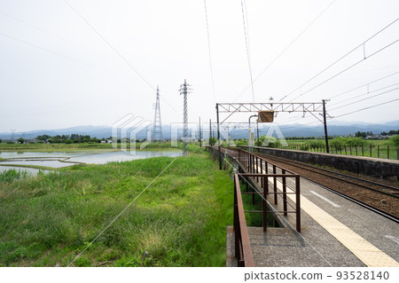 Toyama Prefecture Toyama Chihou Railway Terada Station platform 93528140