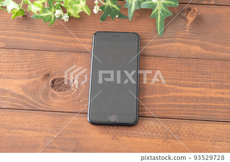 現在必備的智能手機 現在必備的智能手機 93529728