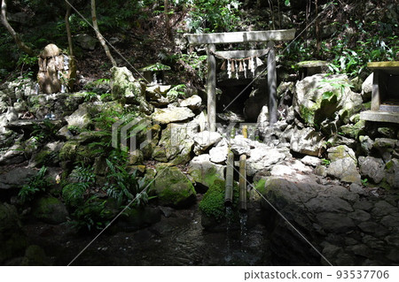 天岩戶磯部 93537706