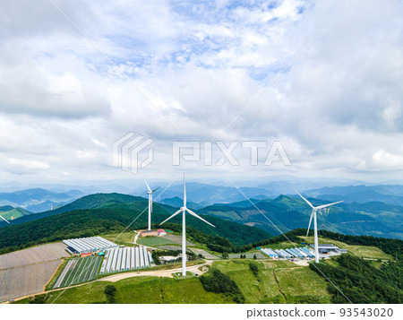 The scenery of six hundred horses in Cheongoksan Mountain The scenery of six hundred horses in Cheongoksan Mountain 93543020