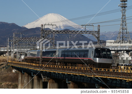 小田急電鐵30000系列列車 93545858