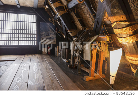 白川鄉合掌造、窗戶、木屋、室內、日式房間、木板、雨門、格子 93548156