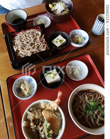 Soba restaurant lunch set 93559092