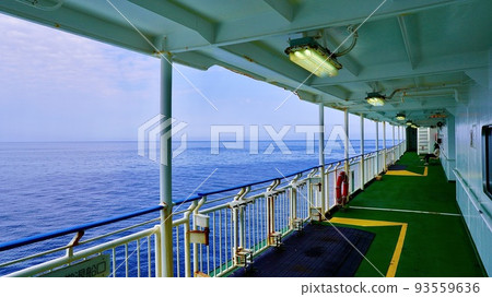 The ocean and the inside of the ship seen from Ferry Kizuna The ocean and the inside of the ship seen from Ferry Kizuna 93559636