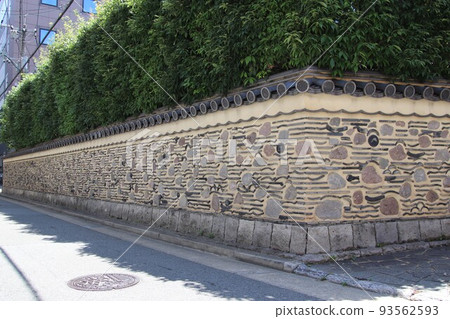 Hakata Fence of Rakusuien Garden in Fukuoka City Hakata Fence of Rakusuien Garden in Fukuoka City 93562593