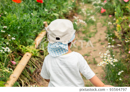 child, kid, younger 93564797