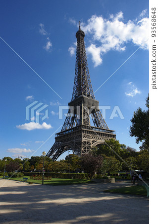 巴黎的埃菲爾鐵塔 93568648