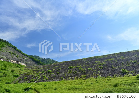 Embankment of the Japan-China Dam in Kitakata City Embankment of the Japan-China Dam in Kitakata City 93570106