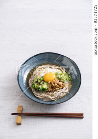 Sticky soba 93571725