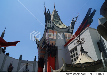 TLC / Chinese Theater in Hollywood, USA 93574871
