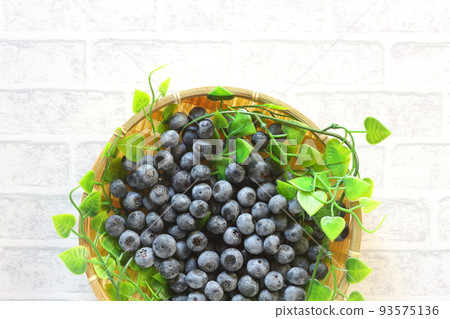 fresh picked blueberries fresh picked blueberries 93575136