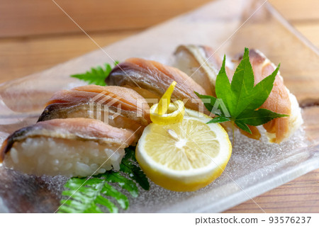 Heshiko nigiri sushi 93576237