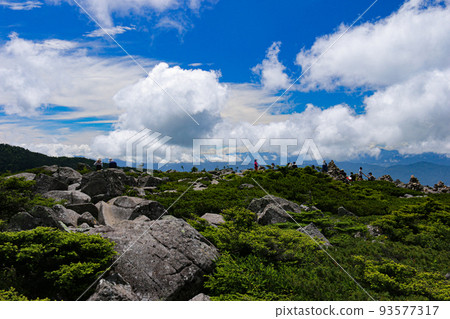 北八岳：日本長野縣中山山頂天文台的壯麗景色 93577317