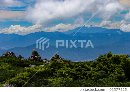 Kita Yatsugatake, superb view from Nakayama Summit Observatory, distant view of Mt. Ontake, Nagano Prefecture, Japan Kita Yatsugatake, superb view from Nakayama Summit Observatory, distant view of Mt. Ontake, Nagano Prefecture, Japan 93577325