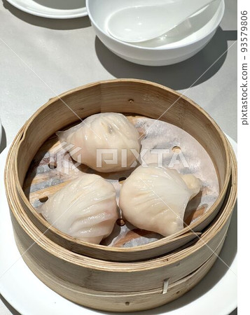 美味的中國蝦蒸餃 美味的中國蝦蒸餃 93579806