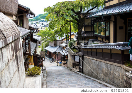 三寧坂,東山的旅遊勝地 三寧坂,東山的旅遊勝地 93581801