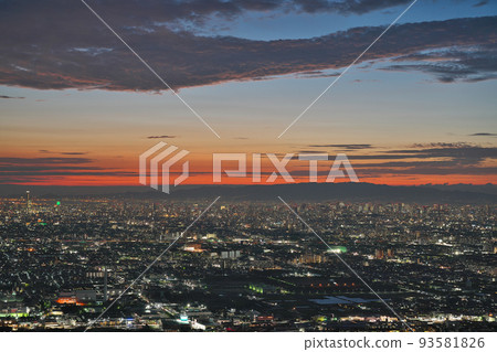 [俯瞰大阪平原（夜景）]地點：大阪府八重洲美津濃地藏大坂關大 93581826