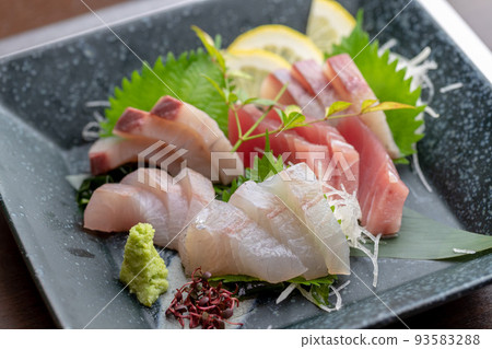 Assorted sashimi Assorted sashimi 93583288