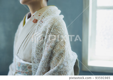 米色訪問禮服,蕾絲披肩 米色訪問禮服,蕾絲披肩 93591985