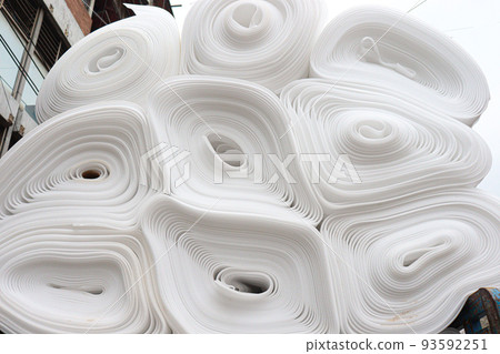 white colored rolled foam stock 93592251
