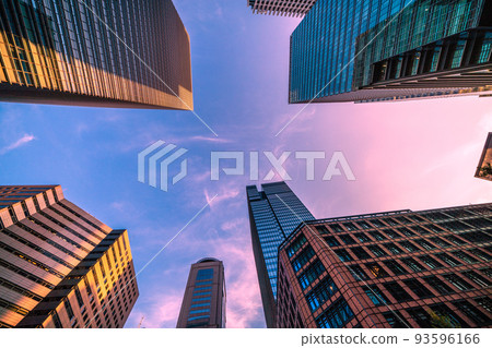 日本東京市容，俯瞰大手町Place、Urbannet Otemachi等辦公樓 93596166