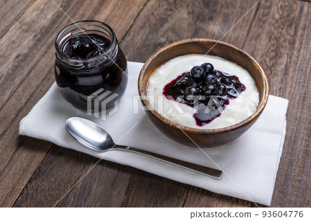 Blueberry jam and yogurt dessert Blueberry jam and yogurt dessert 93604776