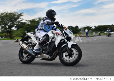 摩托車安全駕駛課程 摩托車安全駕駛課程 93613805